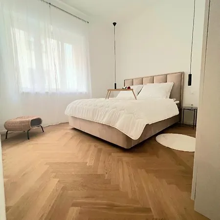 Apartment Tivoli *